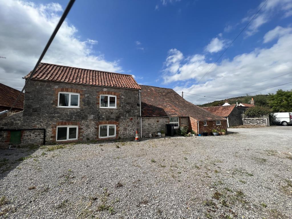 Lot: 64 - TRIPLE ELEMENT DEVELOPMENT OPPORTUNITY PLUS INVESTMENT -